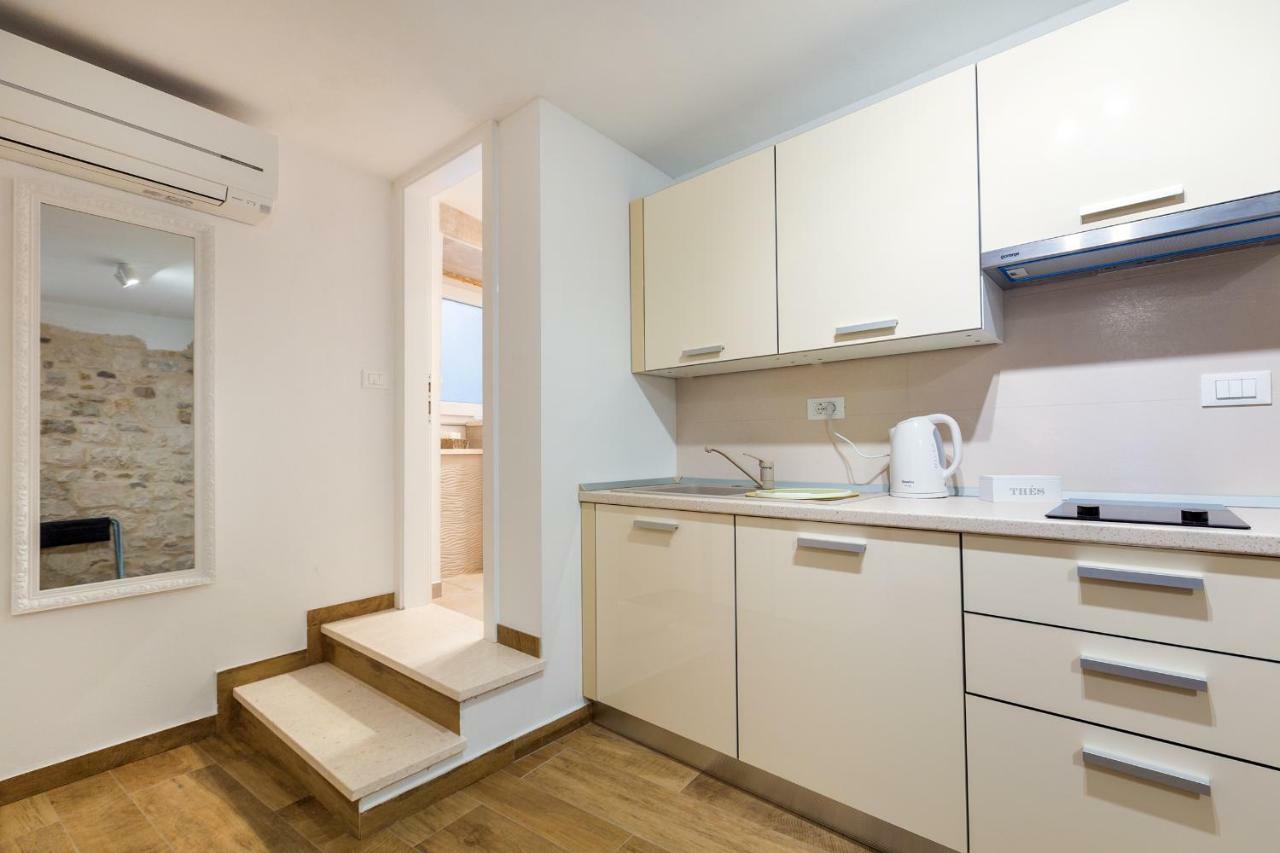 Apartments & Rooms Dujam Split Exterior photo
